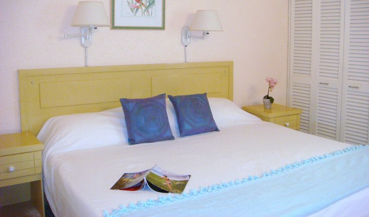 Plum Tree Club Bedroom